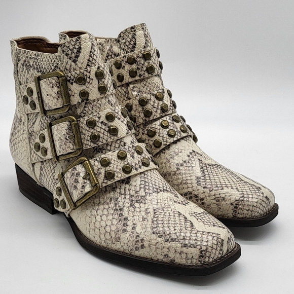 1072- Zodiac Adele Birch Snake Vegan Ankle Boots Size 6 M NWT - Picture 2 of 11